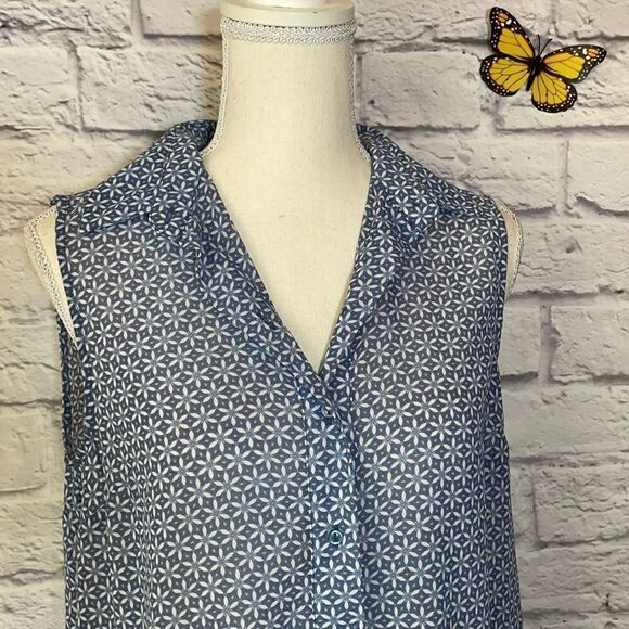 H&M Sleeveless Blouse Size 4 - Picture 3 of 8